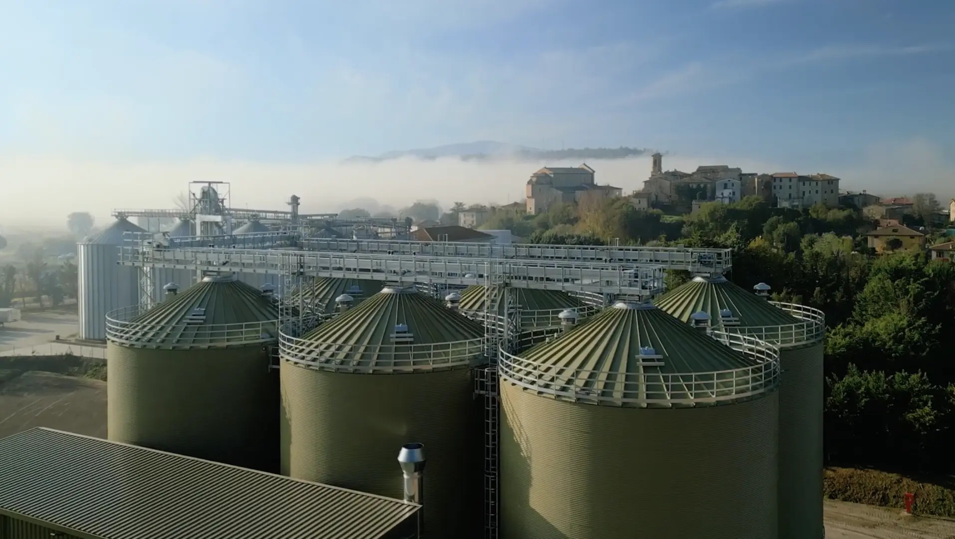 Silos Mulmix presso Molino Bigazzi ripresi dal video emozionale.